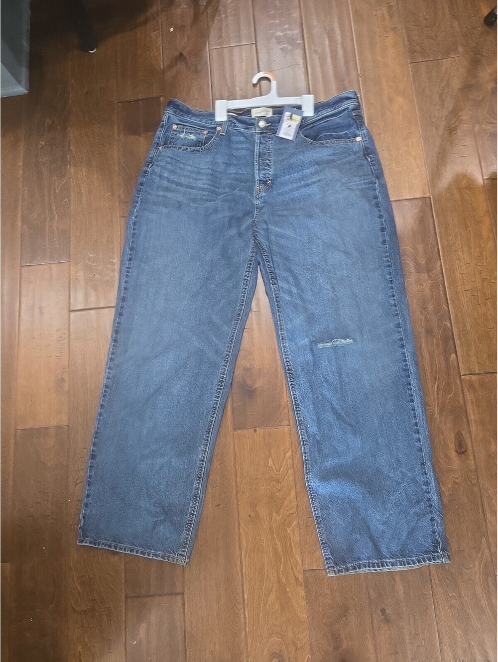 16 brand new women's jeans from target item 253G3